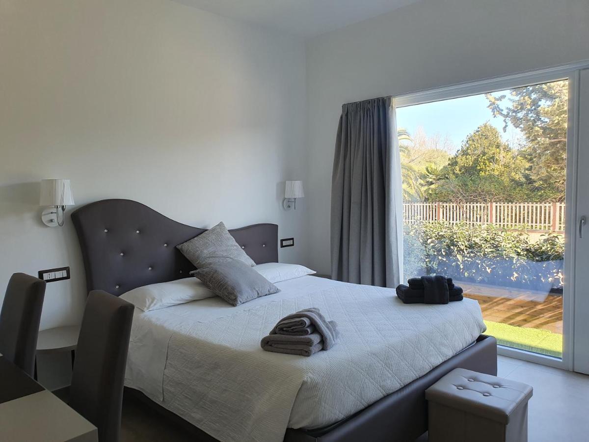 Blue Velvet Rooms Тортолі Екстер'єр фото