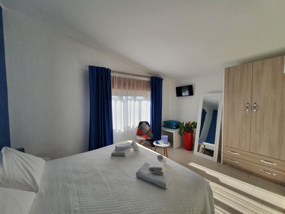 Blue Velvet Rooms Тортолі Екстер'єр фото