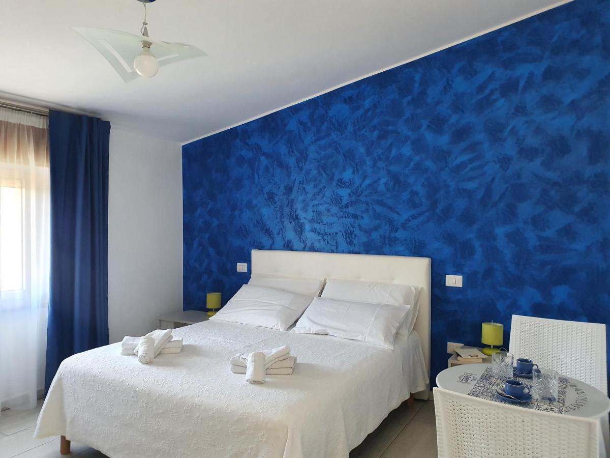 Blue Velvet Rooms Тортолі Екстер'єр фото
