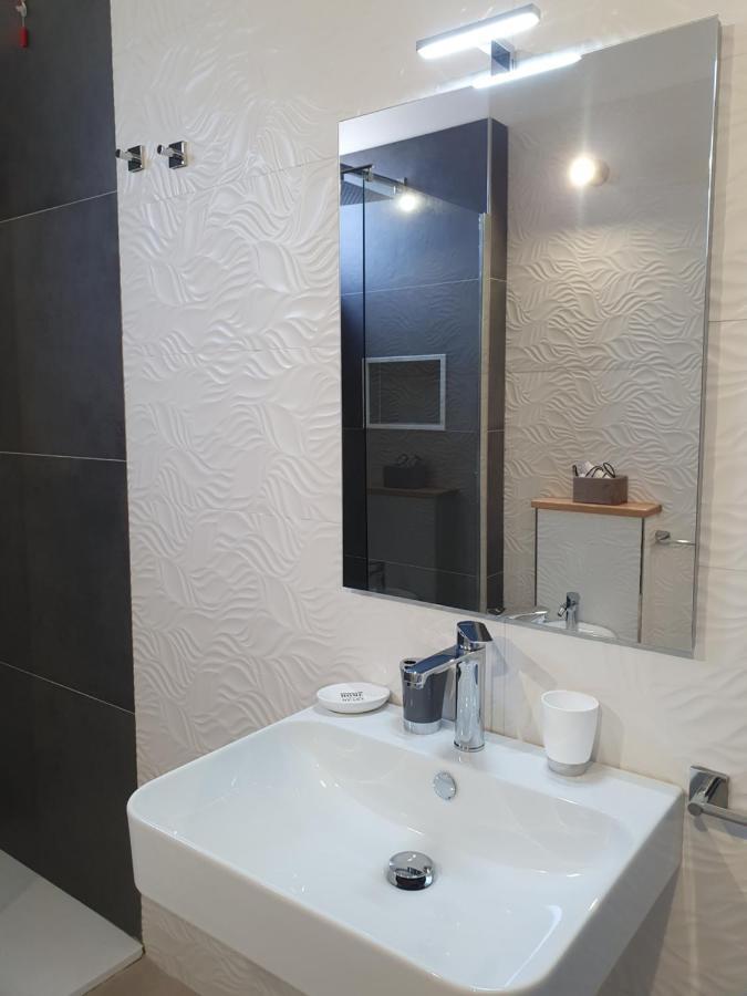Blue Velvet Rooms Тортолі Екстер'єр фото