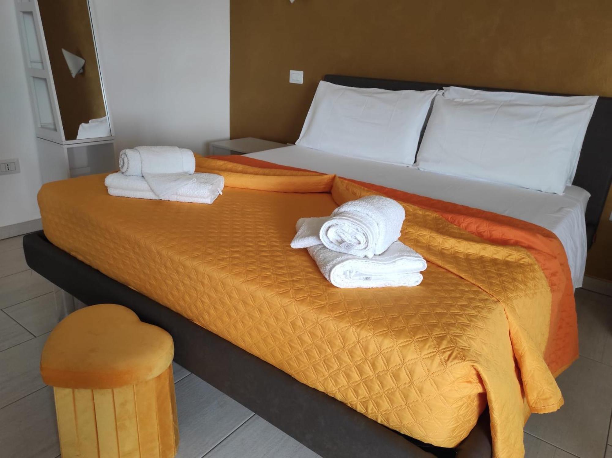 Blue Velvet Rooms Тортолі Екстер'єр фото
