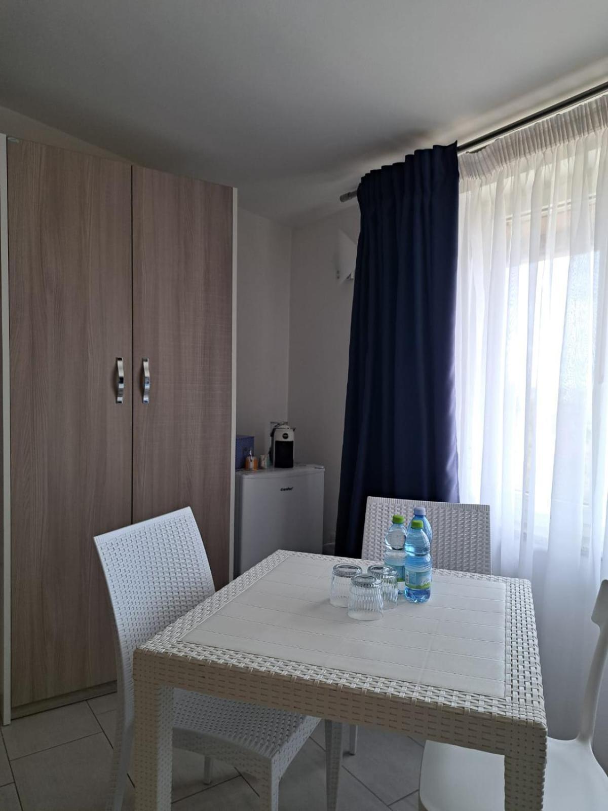 Blue Velvet Rooms Тортолі Екстер'єр фото